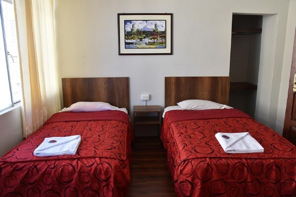 Free WiFi, bed sheets - Hotel Internacional (Arequipa)