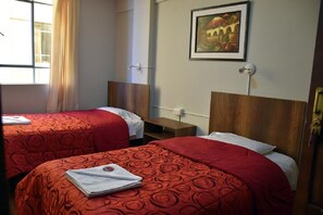 Free WiFi, bed sheets - Hotel Internacional (Arequipa)