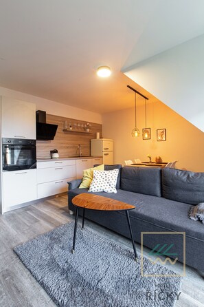 Exclusive Apartment | Desk, soundproofing, free WiFi, bed sheets