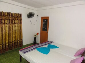 Deluxe Double Room, 1 Double Bed, Non Smoking | Egyptian cotton sheets, premium bedding, soundproofing, free WiFi - Spring holiday (Mirissa)