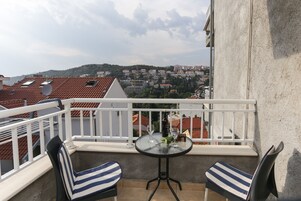 Appartamento, 1 camera da letto, balcone, vista città | Vista balcone