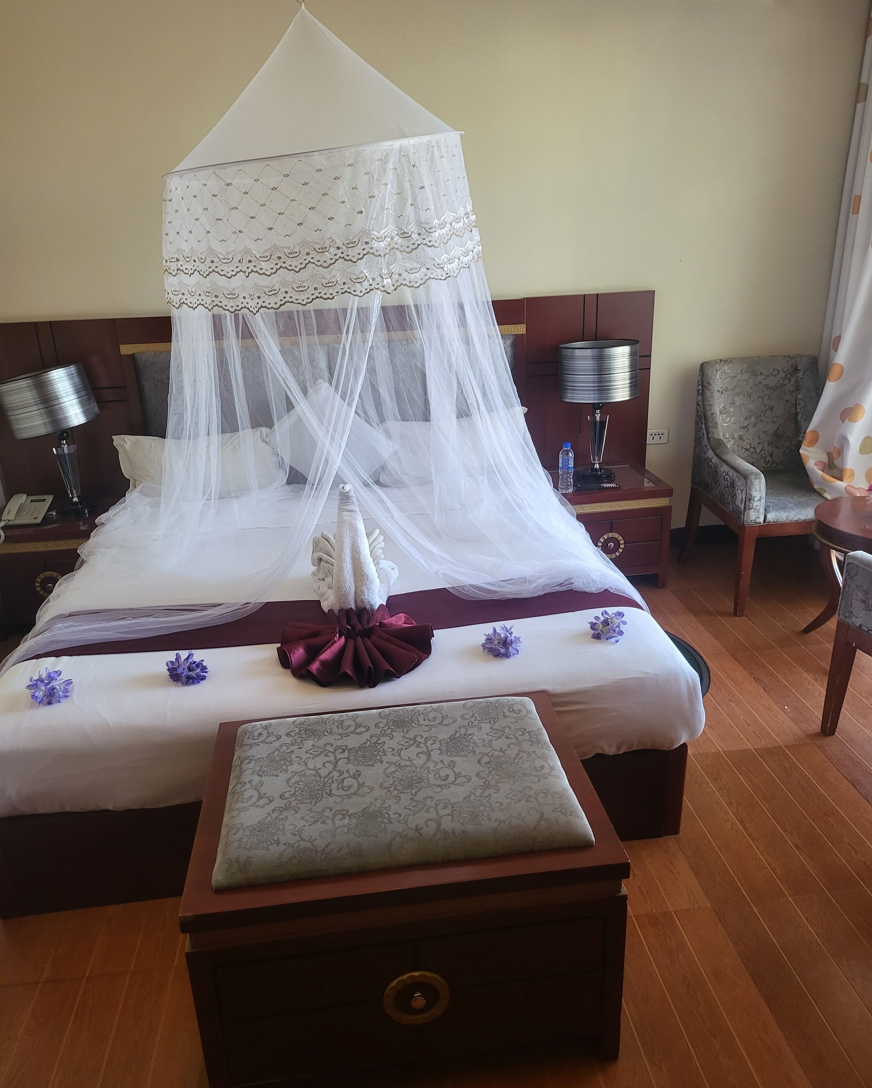 desk, laptop workspace, blackout curtains, travel cot