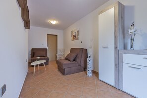 Fernseher, Kamin