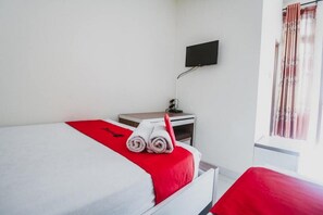 Escrivaninha, Wi-Fi de cortesia, roupa de cama