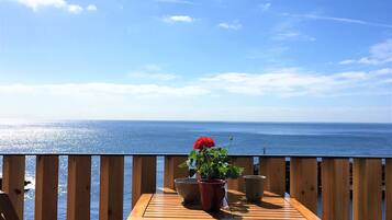 Exclusive Villa, 2 Bedrooms, Sea View | Balcony view