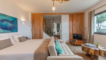 Exclusive Villa, 2 Bedrooms, Sea View | Hypo-allergenic bedding, in-room safe, blackout drapes, soundproofing
