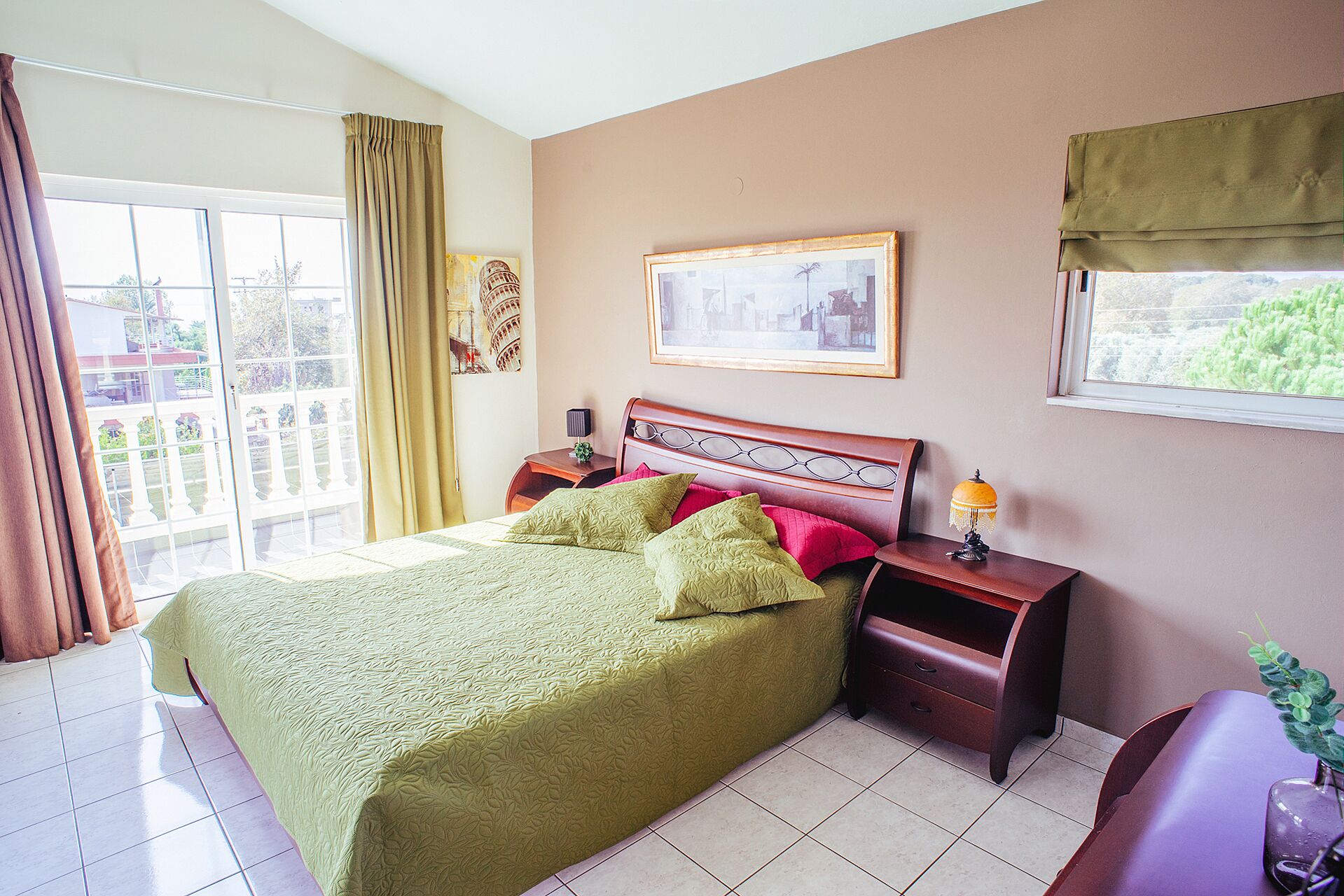 5 Schlafzimmer, Bügeleisen/Bügelbrett, kostenloses WLAN, Bettwäsche