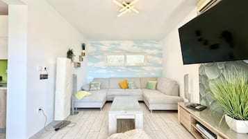 Smart TV, DVD player, ping pong, music library