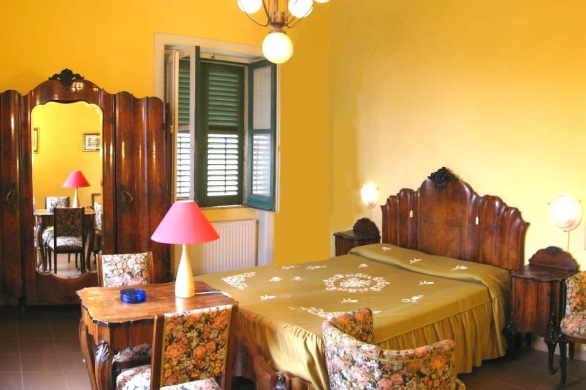 Deluxe Double Room, Sea View | Premium bedding, desk, soundproofing, free cots/infant beds