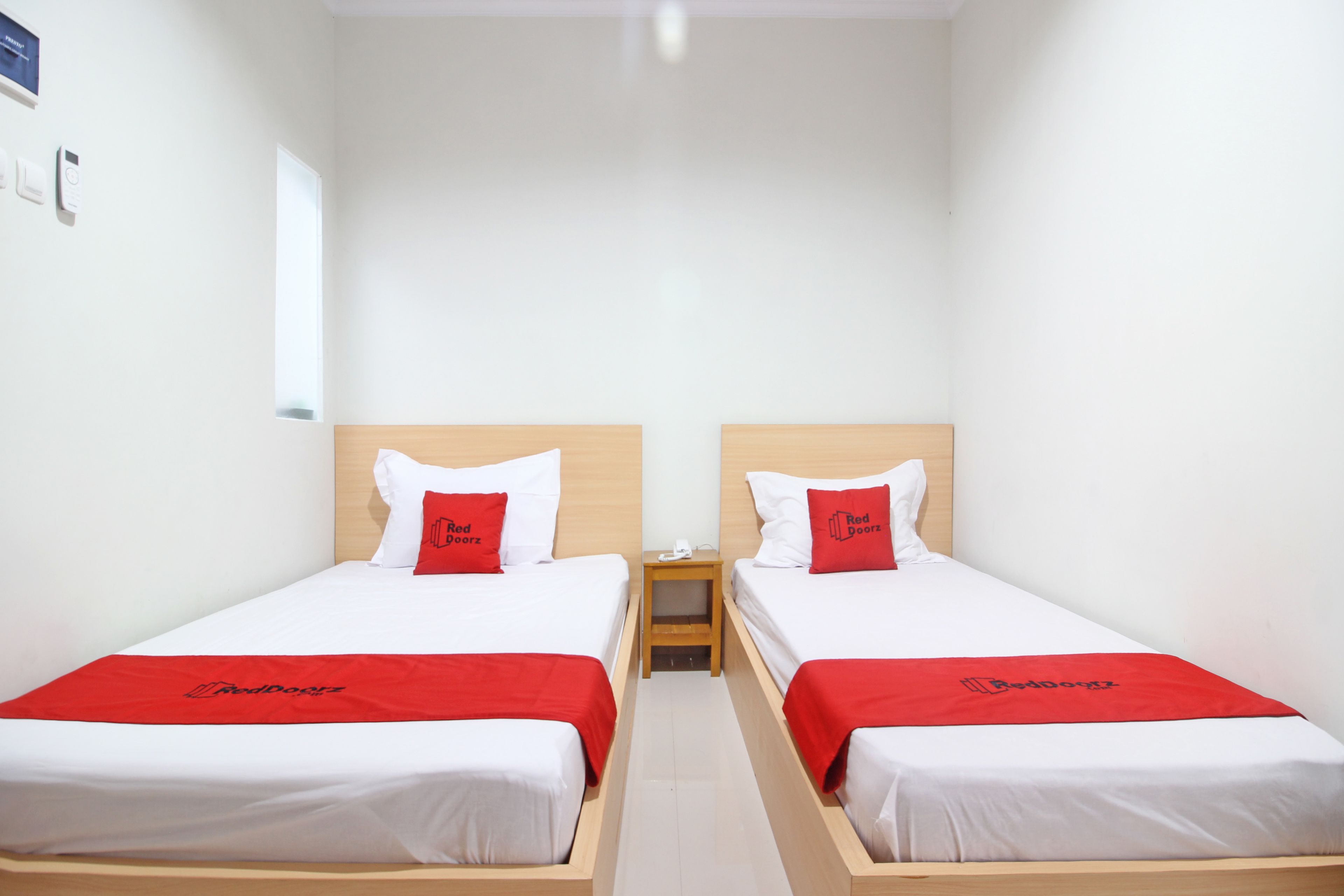 ツインルーム | デスク、WiFi (無料)、ベッドシーツ