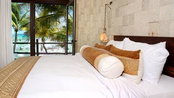 3 bedrooms, in-room safe, iron/ironing board, free WiFi
