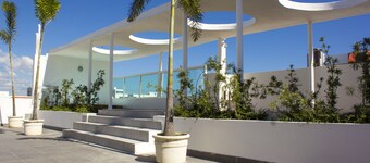 Luxe à Bella Vista avec jacuzzi sur le toit !!!