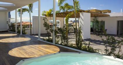 Luxe Ă Bella Vista avec jacuzzi sur le toit !!!