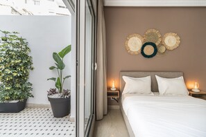 1 bedroom, iron/ironing board, travel cot, WiFi