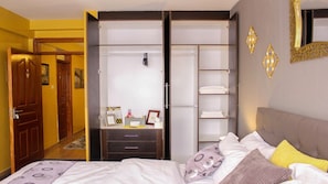 4 Schlafzimmer, Bügeleisen/Bügelbrett, WLAN, Bettwäsche