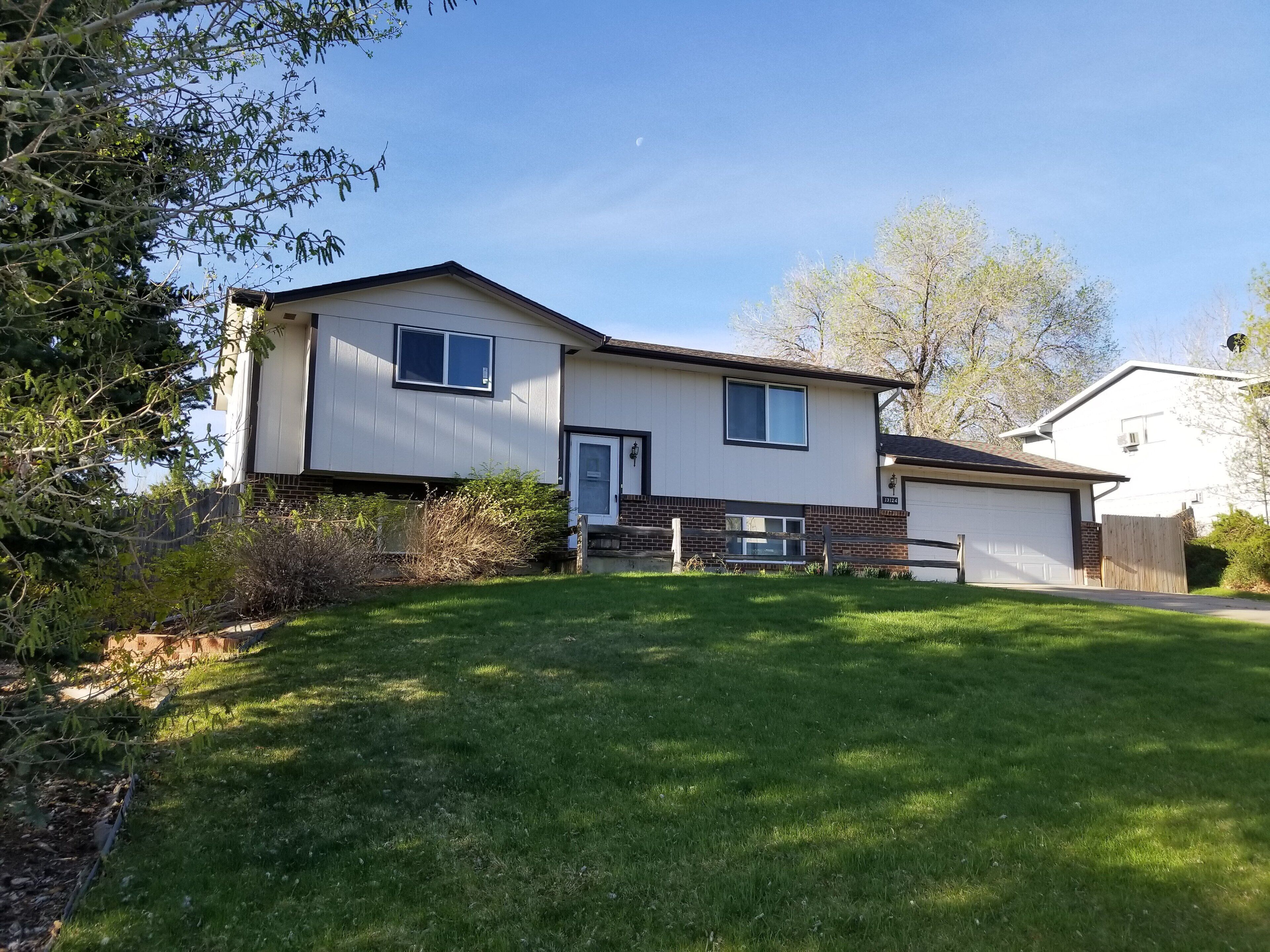 Family Friendly 4 BD/2BA Next to Trail/Park/Mall/Dining in DTC with Wi-Fi