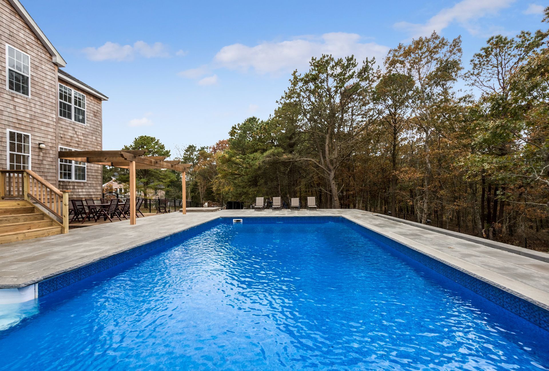 Hamptons 5 Bd, 2.5 Bth,  2017 Renovated, Nearest Beach 3 miles, Golf 3.4 miles