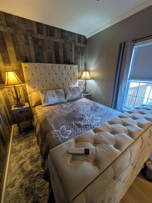 1 bedroom, desk, free WiFi, bed sheets