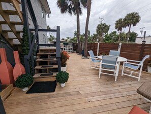 屋外ダイニングエリア