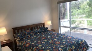 3 bedrooms, iron/ironing board, WiFi