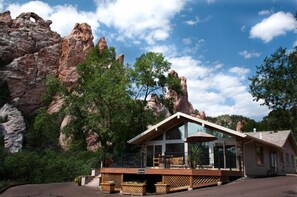 Building design - Glen Eyrie Castle & Conference Center A Ministry of the Navigators (Colorado Springs)