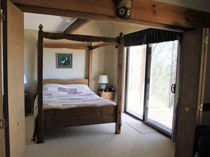 2 室のベッドルーム、ベッドシーツ