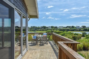 Outdoor dining - Walk to Ridgevale Beach! (Chatham)