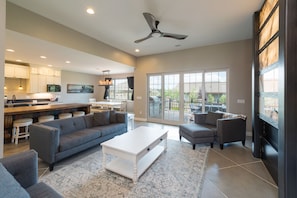 Smart TV, fireplace, Netflix, DVD player