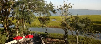 July 4th Week MARRIOTT'S HARBOUR CLUB AT HARBOUR TOWN excellent location in town