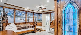 Sleep Up to 50 - Private Oasis With Boating & Huge Games!