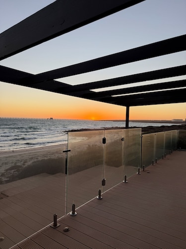 Beach House - front de mer absolu