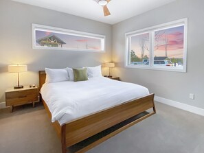 5 bedrooms, iron/ironing board, free WiFi, bed sheets