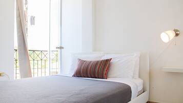 1 chambre, fer et planche Ă repasser, Wi-Fi, draps fournis