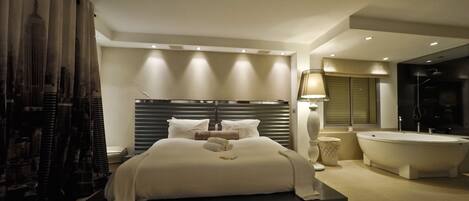 5 bedrooms, WiFi, bed sheets