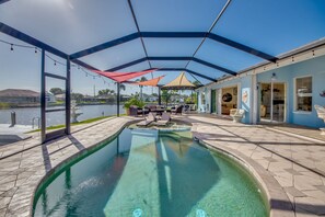 A heated pool - 3-bedroom 2 Bath Florida 
Cape Coral,Florida.  License # RR-000050-2026 (Cape Coral)