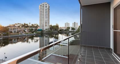 Bliss On Paradise Island