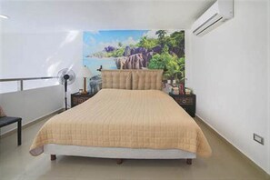 1 habitación y caja de seguridad en la habitación