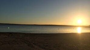 Beach - Quiet and Tranquil  in Coongulla (Coongulla)