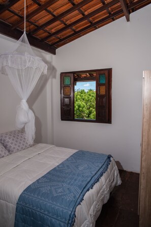 5 quartos, escrivaninha, ferros/tábuas de passar roupa, Wi-Fi