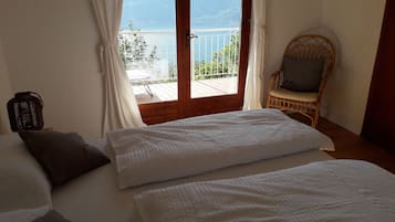 2 bedrooms, free WiFi, bed sheets