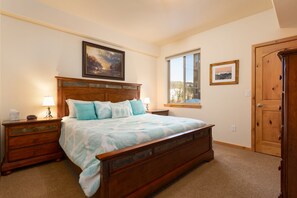 3 chambres, accès au Wi-Fi (inclus), literie fournie