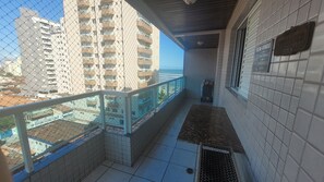 Property grounds - "Foot in the sand", large balcony, sea view, Wi-Fi, up to 6 people, no pool (Guilhermina)
