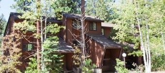 Precioso 4-star Casa de pueblo en el norte de Lake Tahoe, ideal para los esquiadores y diversión de la familia 