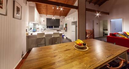 The Albatross - Port Campbell