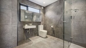 Shower, towels