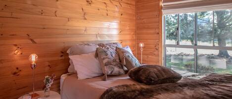 1 bedroom, iron/ironing board, travel cot, free WiFi