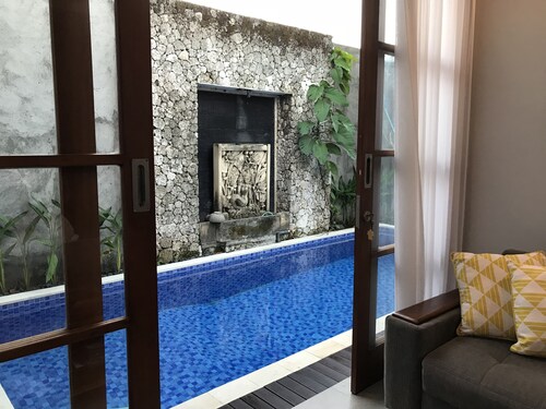 2 Zi Villa in der Nähe von GWK Jimbaran, Pepper House