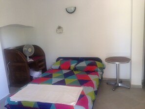 1 bedroom, WiFi, bed sheets