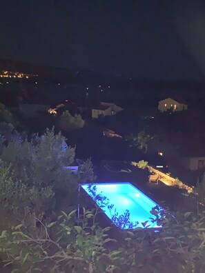 Opvarmet pool
