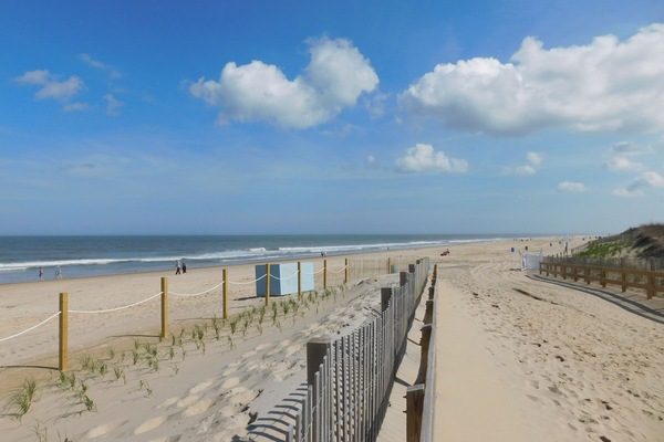 70th St Beach